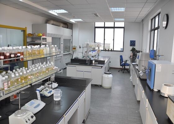 Chất khử màu nước dạng rắn tạo bông