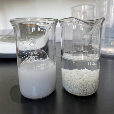 50% Đại phân tử Cation Polymer Xử lý nước Loại amoni Chất khử màu nước